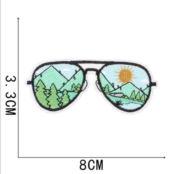Accessories - Embroidered Aviator Adventure Sunglasses Iron On Patch.